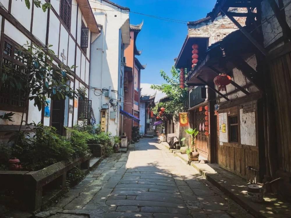 漫步太空